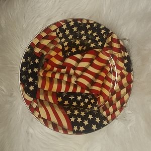 AMERICAN FLAG PLATE DECOR